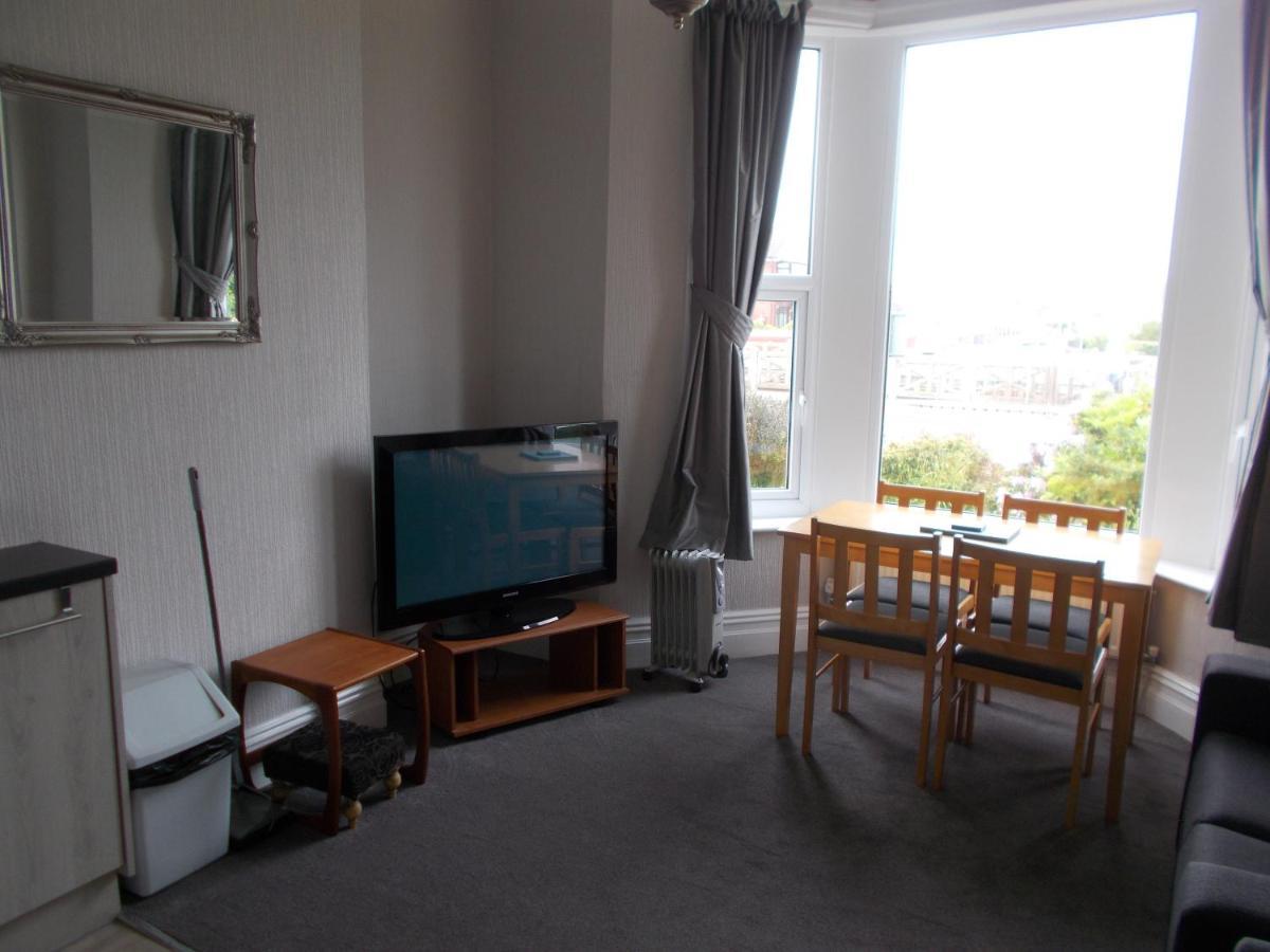 Kelso House Holiday Flats Blackpool Esterno foto